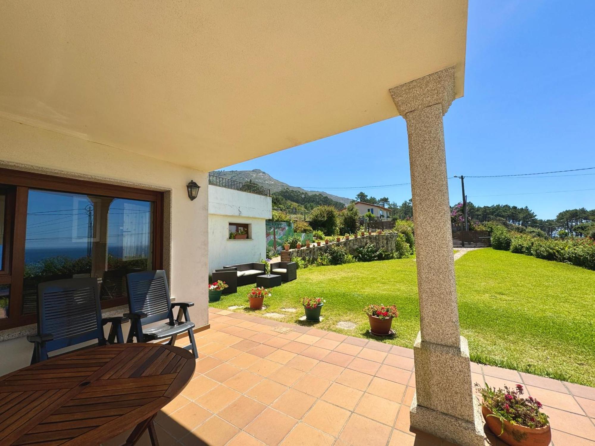 Rooms Peregrinos B Casa Alicia Rosal Exterior photo